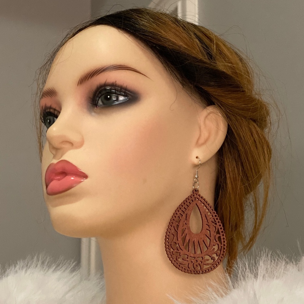 *NEW* AFRICAN / BOHEMIAN WOODEN DANGLE EARRINGS